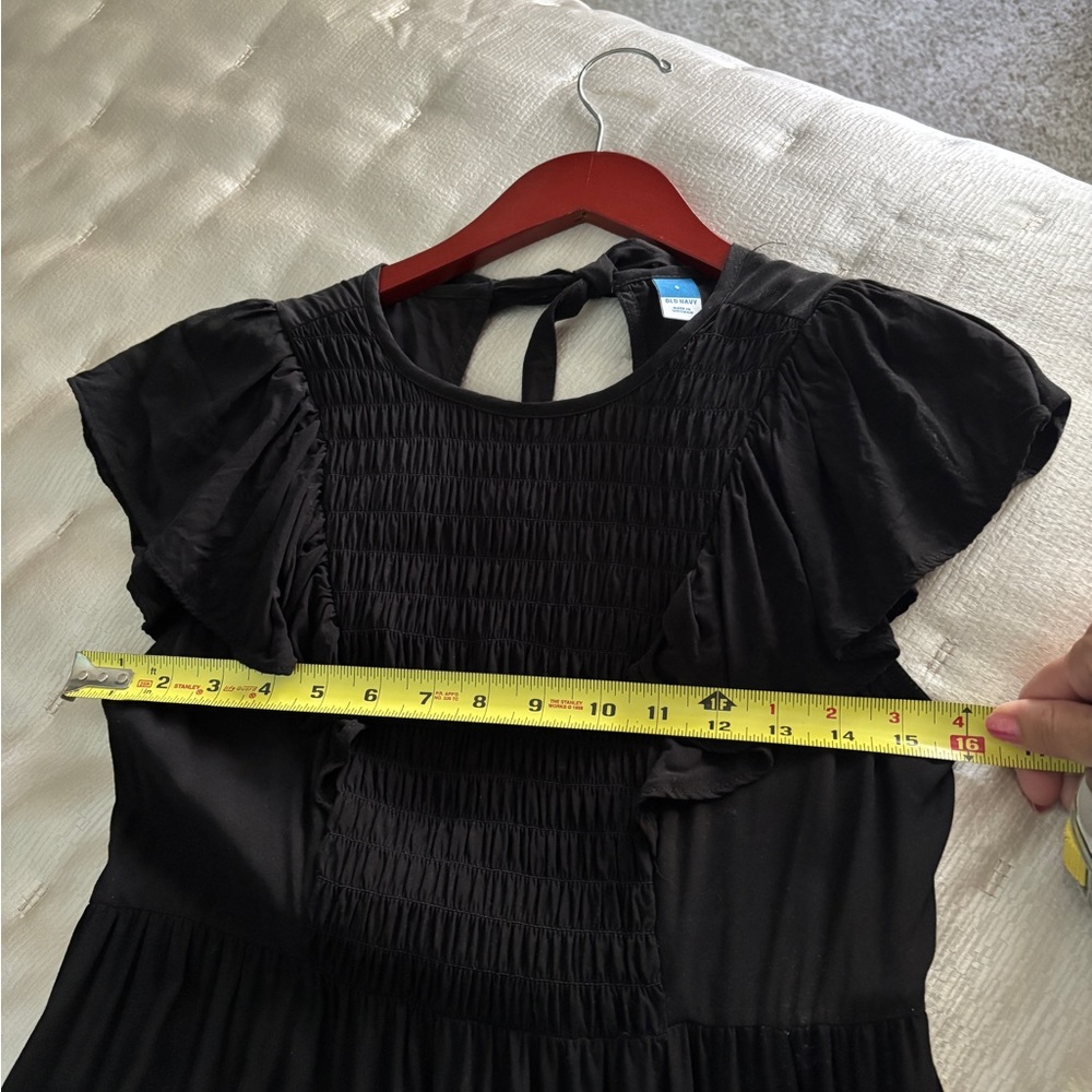 Old Navy Fit & Flare Flutter-Sleeve Tiered Smocked Midi Dress Size Small - Picture 4 of 7